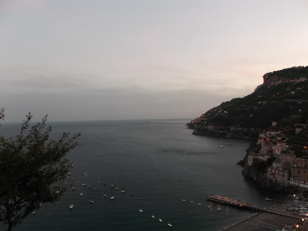 Casa Vacanze Nonno Aldo Minori Ngoại thất bức ảnh